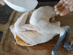 奥食卡食谱|美味的盐焗鸡，教你在家轻松做！